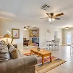 Centrally Located Oasis 1 Mi To Shadow Mountain!