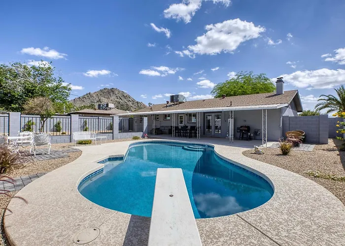 Centrally Located Oasis 1 Mi To Shadow Mountain!