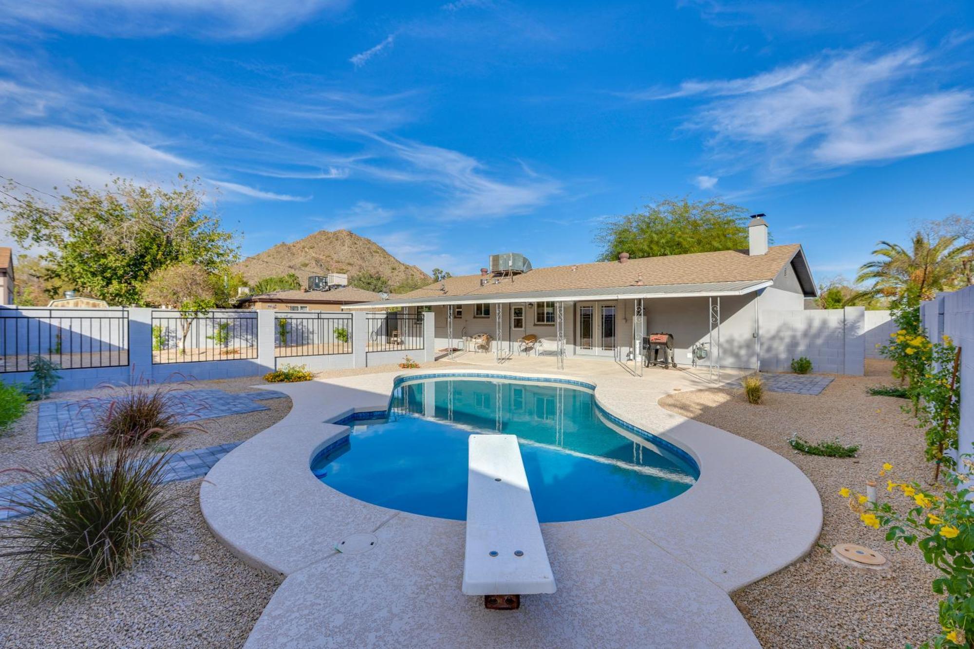 Centrally Located Oasis 1 Mi To Shadow Mountain! Casa de férias Phoenix